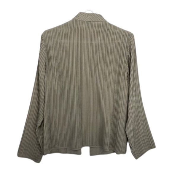 Eileen Fisher 100% Silk Pleated Top - Picture 2 of 10
